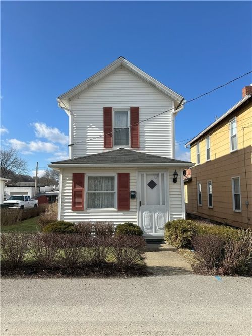 222 Keystone Way, Ellwood City - LAW, PA, 16117 | Card Image