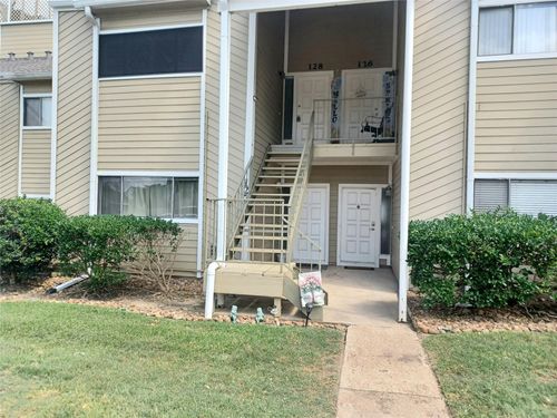 128 April Point Dr S, Montgomery, TX, 77356-5853 | Card Image