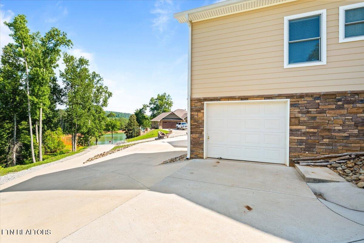 Residential in LaFollette