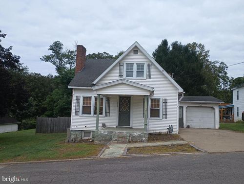 149 Central Ave, Albright, WV, 26519-8234 | Card Image