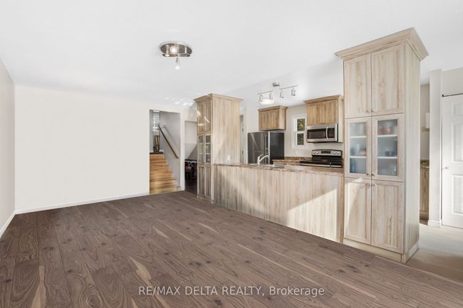 68 Boyd St, House attached with 3 bedrooms, 1 bathrooms and 4 parking in Vankleek Hill ON | Image 7