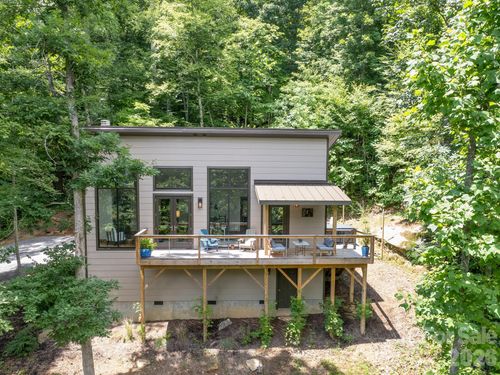 43 Tinkling Springs Ln, Fairview, NC, 28730-8692 | Card Image