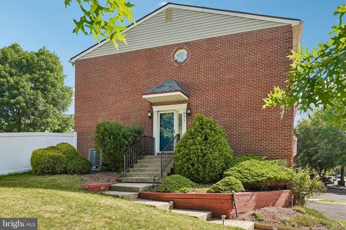 1899 Georgia Dr, Whitehall, PA, 18052-4150 | Card Image
