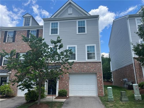 205 Faulk Dr, Warrendale, PA, 15086-1111 | Card Image