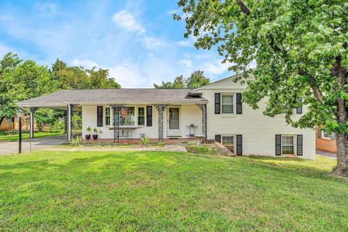 917 Colbourne Ave, Vinton, VA, 24179-3611 | Card Image