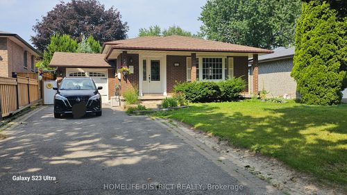 912 Exeter St, Oshawa, ON, L1G7N5 | Card Image
