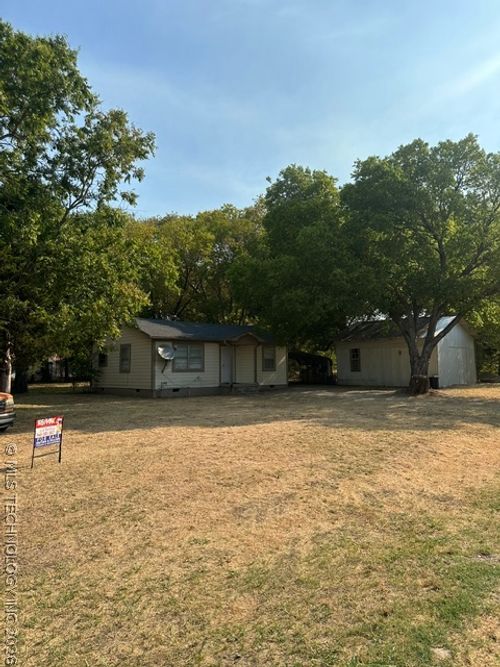 301 Pine Street, Marietta, OK, 73448 | Card Image