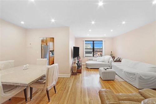 apt-3j-2310 Ocean Pkwy, Brooklyn, NY, 11223-5412 | Card Image