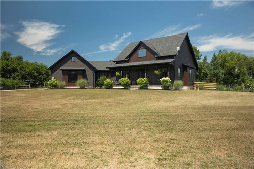 {{alt}} | Card Image