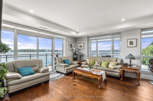 221-129B South St, Gananoque, ON, K7G0B1 | Card Image