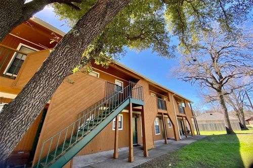 230-2011 Labrisa Drive, Bryan, TX, 77807-2325 | Card Image