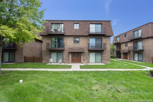 3f-9818 Bianco Ter, Des Plaines, IL, 60016-1647 | Card Image