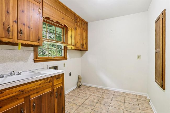415 Haven Ln, House other with 5 bedrooms, 3 bathrooms and null parking in Marietta GA | Image 24