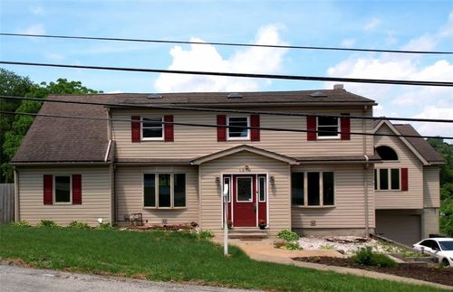 1378 Robbins Station Rd, North Huntingdon, PA, 15642-2911 | Card Image