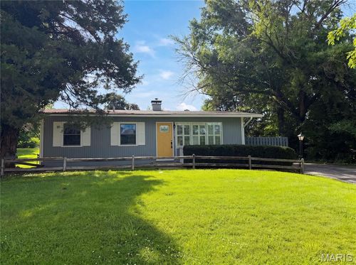 238 W Skyline Drive, Ballwin, MO, 63011 | Card Image