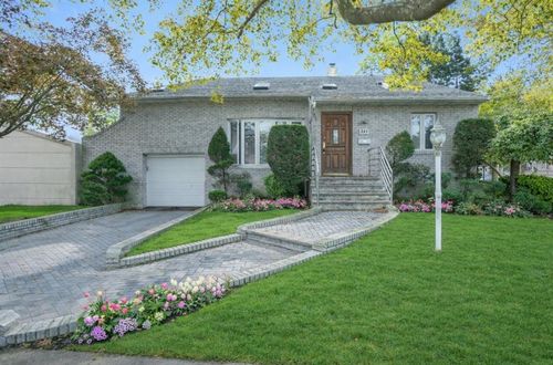 389 Mayfair Dr S, Brooklyn, NY, 11234-6930 | Card Image