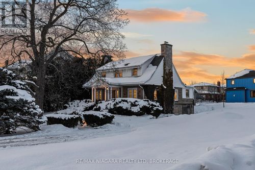 1840 Decew Rd, Fonthill, ON, L0S1E6 | Card Image