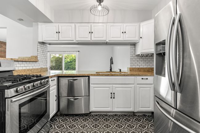 16592 Country Club Dr, House other with 3 bedrooms, 2 bathrooms and null parking in Livonia MI | Image 8