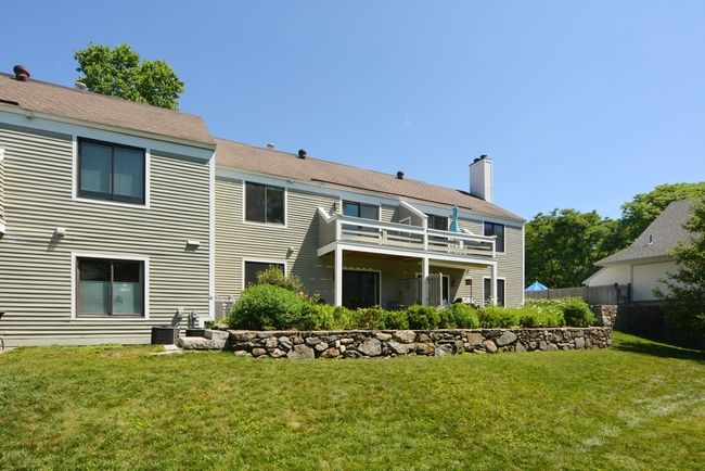 UNIT-4 - 8 Concord Greene, Condo with 2 bedrooms, 2 bathrooms and 1 parking in Concord MA | Image 28