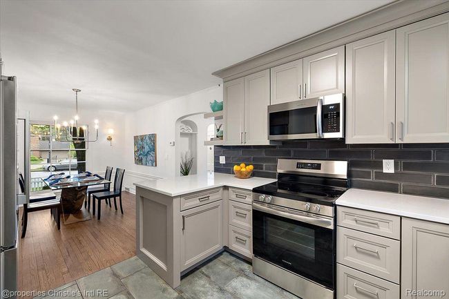 75 Grosse Pointe Blvd, House other with 3 bedrooms, 3 bathrooms and null parking in Grosse Pointe Farms MI | Image 12