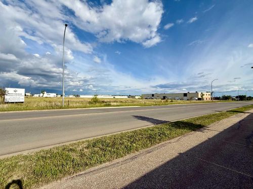 12901 102 Street, Grande Prairie, AB, T8V8L6 | Card Image