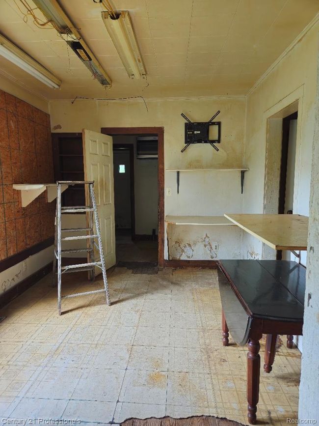 unit 1 kitchen area.jpeg | Image 16