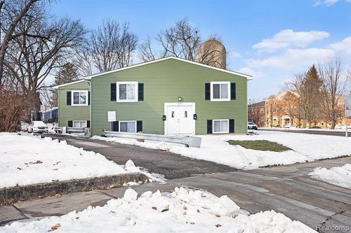 a2-221 N Normal St, Ypsilanti, MI, 48197-2756 | Card Image