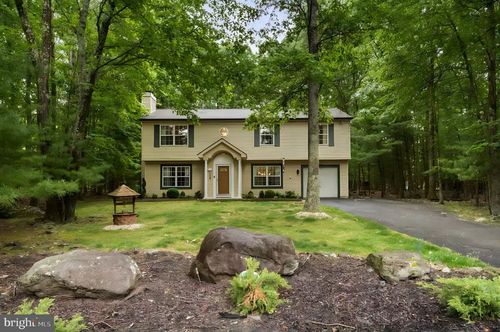 4113 Ashwood Lane, East Stroudsburg, PA, 18301 | Card Image