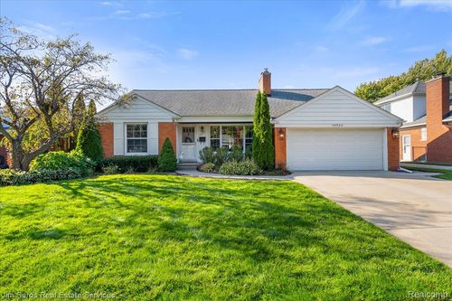 19955 Wedgewood, Grosse Pointe Woods, MI, 48236 | Card Image