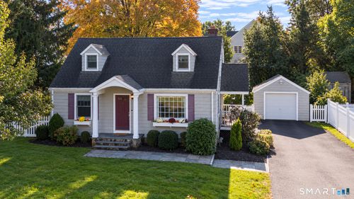 9 Millspaugh Dr, Fairfield, CT, 06824-3012 | Card Image