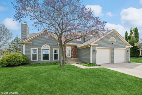 4351 N Cottonwood Trl, Hoffman Estates, IL, 60192-5611 | Card Image