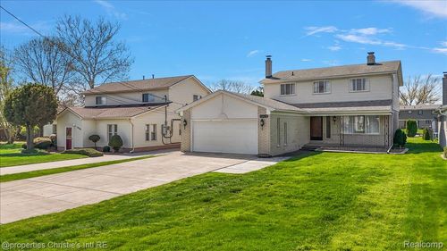 39375 E Archer Dr, Harrison Township, MI, 48045-1811 | Card Image