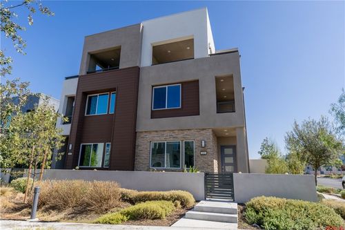 301 Baluster, Irvine, CA, 92618-1470 | Card Image