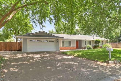 8986 Lansdowne Ct, Elk Grove, CA, 95624-2620 | Card Image