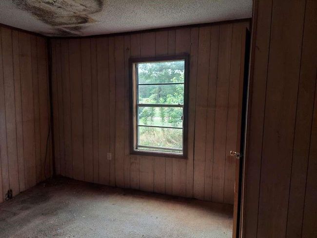 302 Greggory Ln, House other with 4 bedrooms, 2 bathrooms and null parking in Gladewater TX | Image 12
