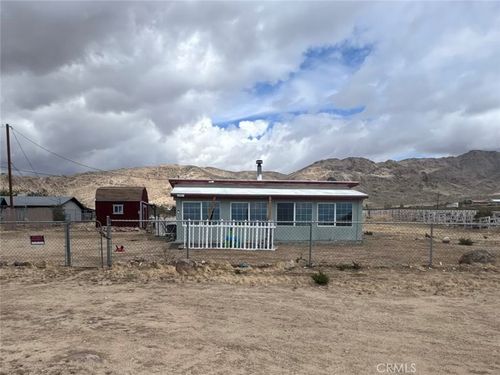 15069 Burns Dr, Apple Valley, CA, 92307-3893 | Card Image