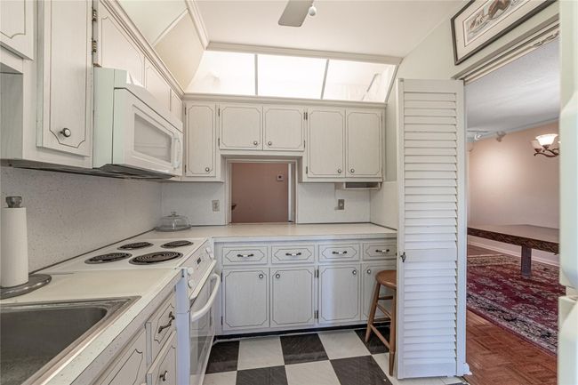 APT-340 - 1951 Ne 39 Th St, Condo with 1 bedrooms, 2 bathrooms and null parking in Lighthouse Point FL | Image 18