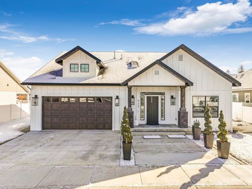 922 Victory Dr, Gooding, ID, 83330-6110 | Card Image
