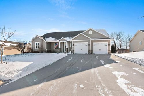 W7103 Glen Valley Drive, Greenville, WI, 54942 | Card Image