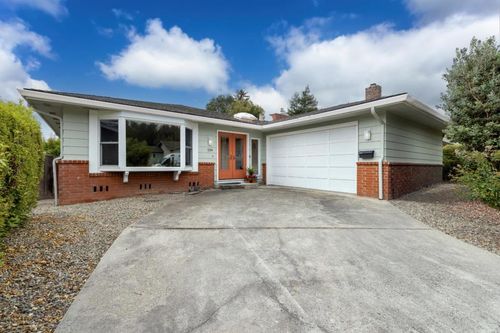 138 Woodcrest Pl, Santa Cruz, CA, 95065-1435 | Card Image