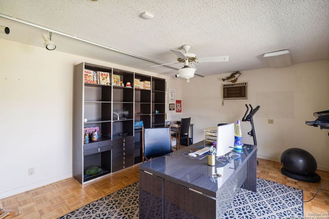225 Carolwood Dr, House other with 3 bedrooms, 2 bathrooms and null parking in Castle Hills TX | Image 34
