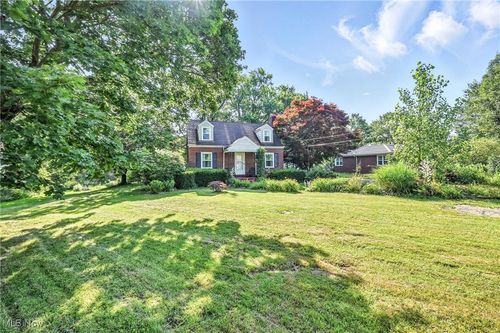 351 Niles Vienna Rd, Vienna, OH, 44473-9501 | Card Image