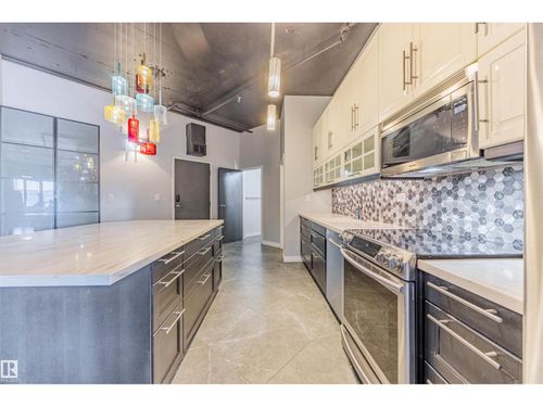 303-10179 105 St Nw, Edmonton, AB, T5J3N1 | Card Image