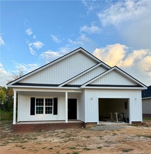 604 Cypress St, Roseboro, NC, 28382-5529 | Card Image