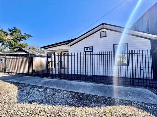 4010 Chapman St, Houston, TX, 77009-4228 | Card Image