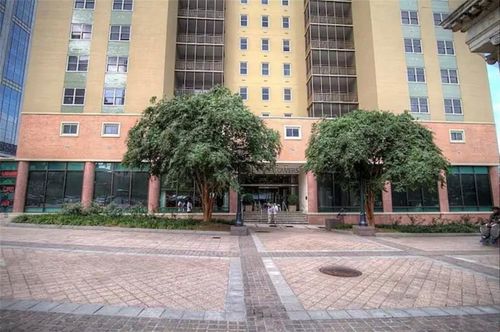 apt-11i-300 Peachtree St Ne, Atlanta, GA, 30308-3586 | Card Image