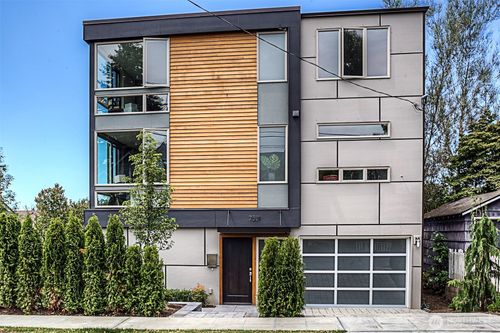 7531 Brooklyn Ave Ne, Seattle, WA, 98115-4301 | Card Image