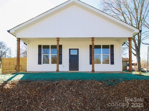 2417 Summit Ave, Kannapolis, NC, 28081-2475 | Card Image