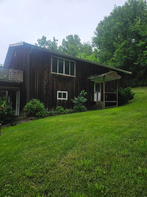 38958 Bridgeport Ln, Prairie Du Chien, WI, 53821-8823 | Card Image