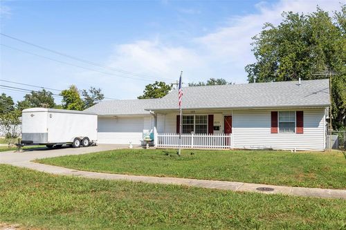 623 N 2nd St, Tecumseh, OK, 74873-2213 | Card Image